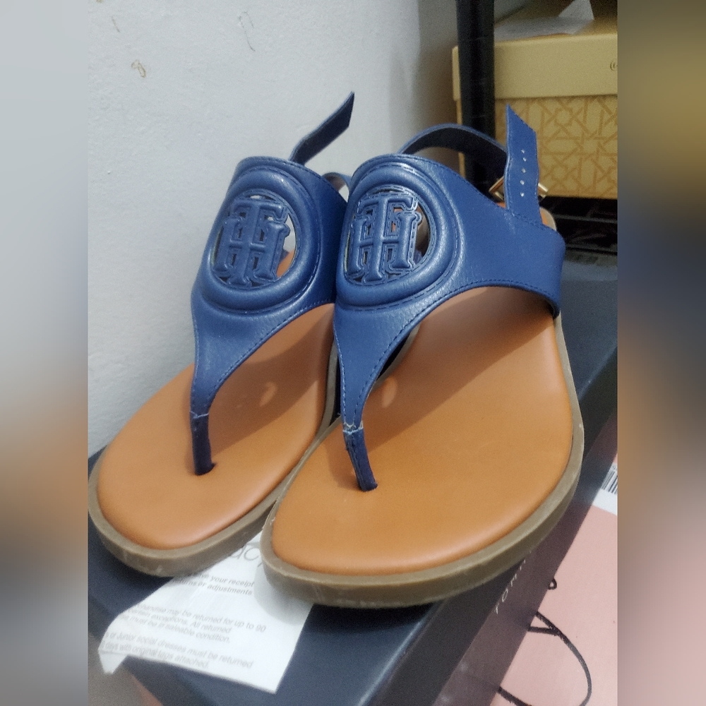 Tommy Hilfiger Women's Olaya Low Heeled Sandals Women's Shoes - Picture 3 of 4